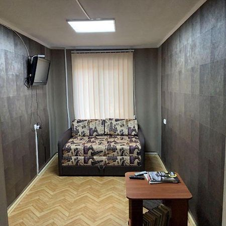 Хостел Космос دنيبروبيتروفسك المظهر الخارجي الصورة